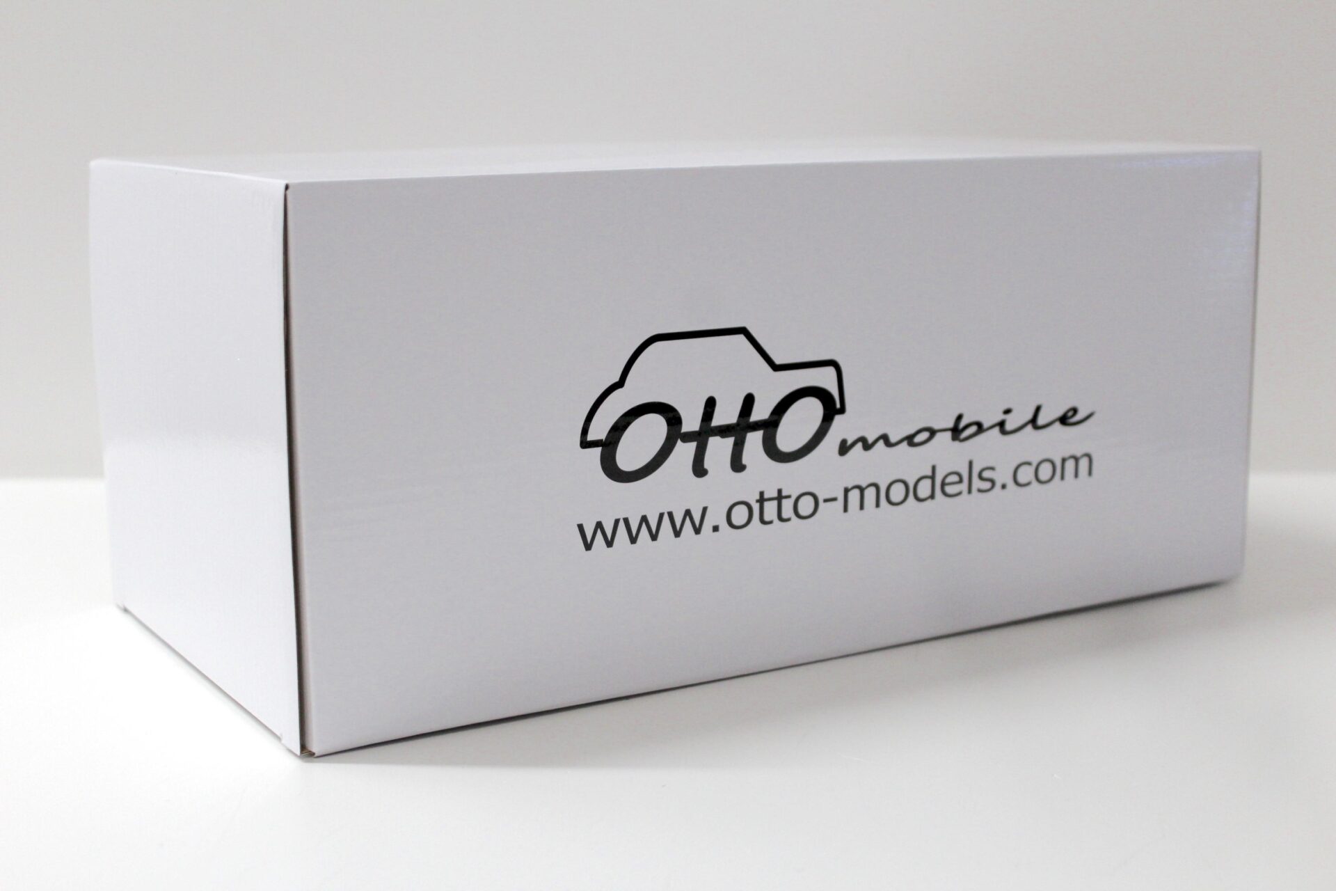 1:18 OTTO mobile OT359B BMW 7er E38 Alpina B12 6.0 Limousine metallic blue