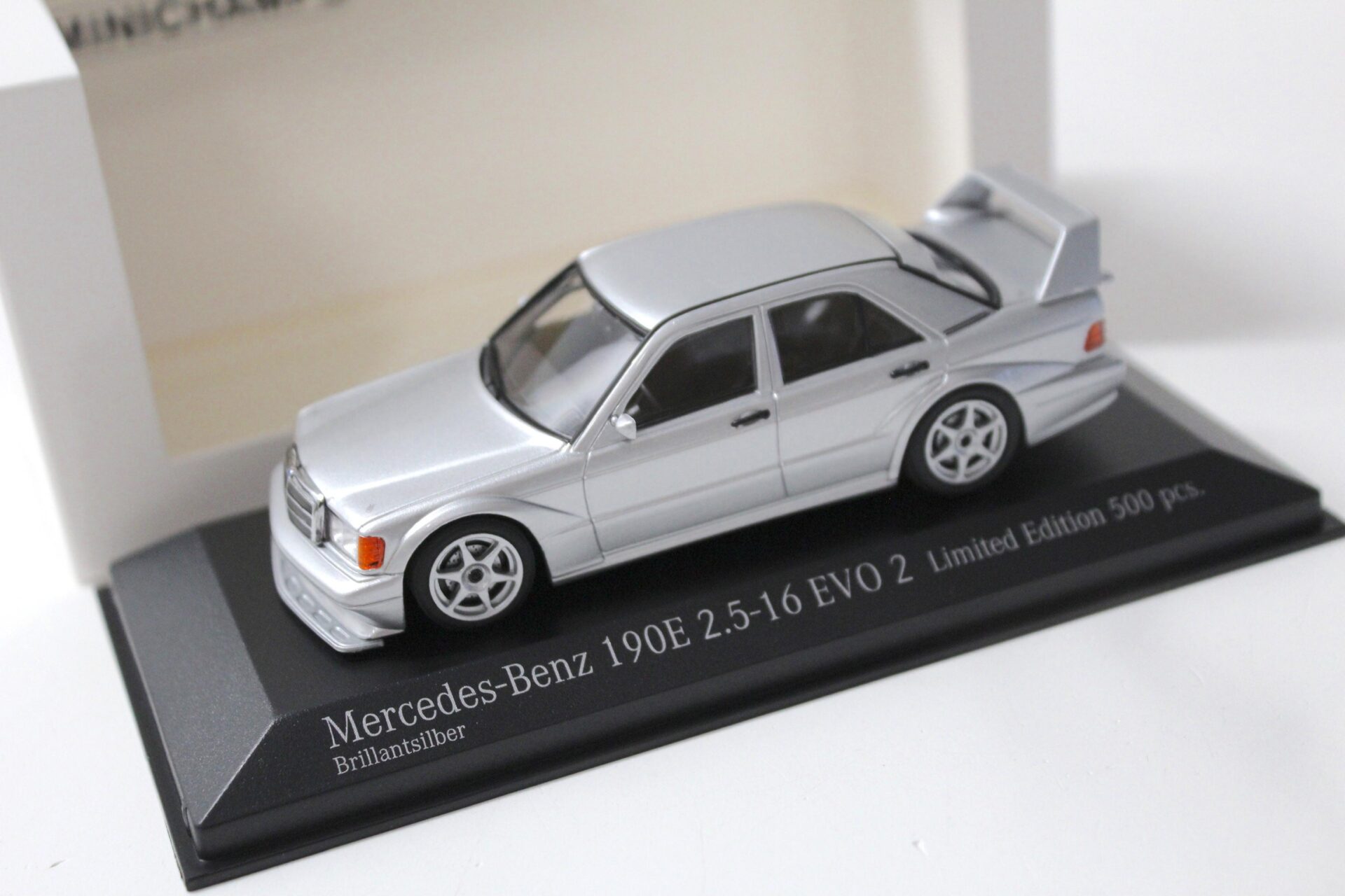 ID 53373 orig.jpg 1:43 Minichamps Mercedes 190E 2.5-16 EVO 2 silver 1990