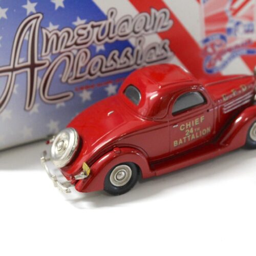 1:43 American Classics 43rd Avenue 1936 Ford 3 Window Fire Chief red