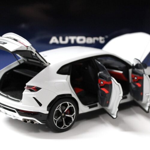 1:18 AUTOart Lamborghini Urus 2018 Bianco icarus/ metallic white