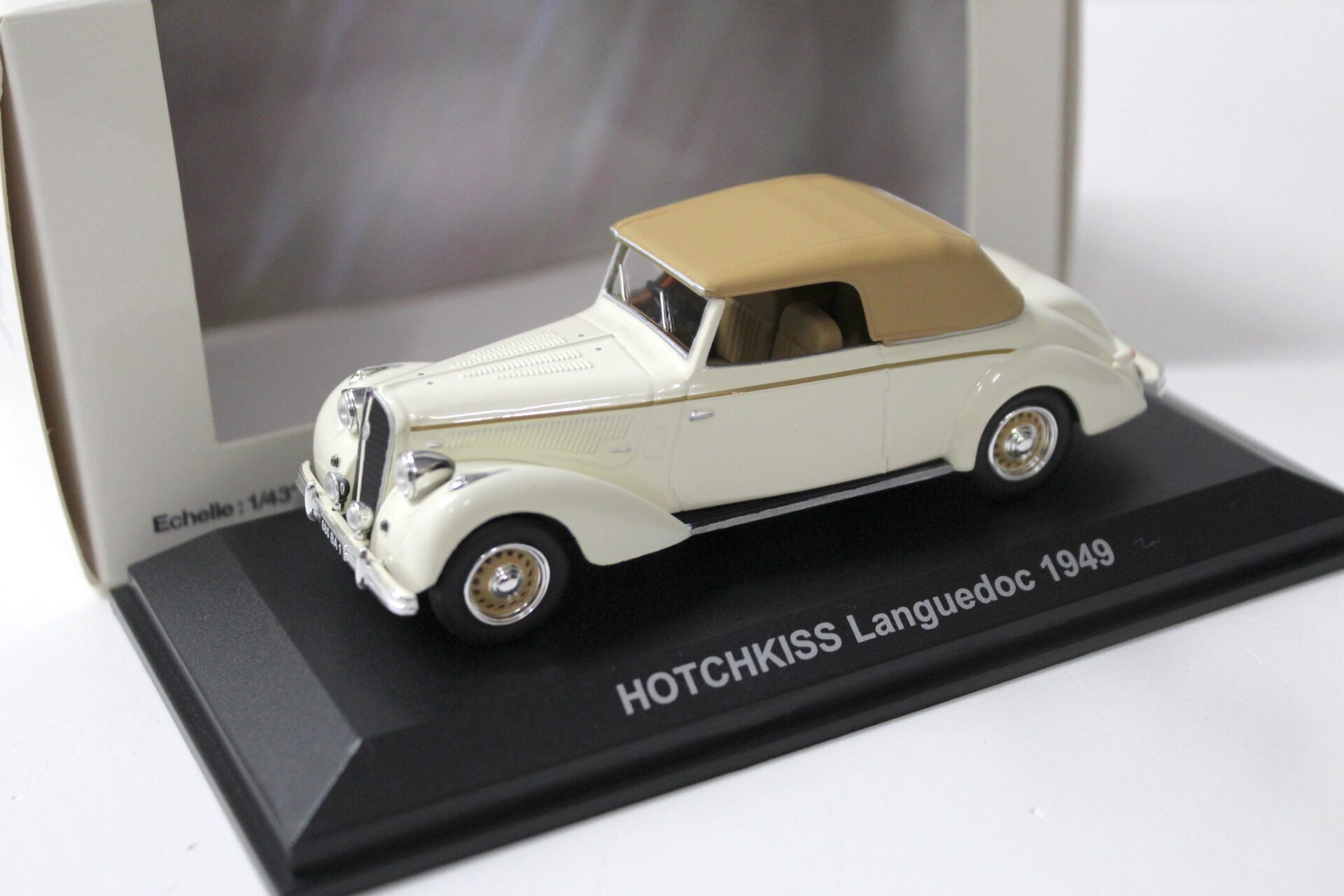 1:43 Norev Hotchkiss Languedoc 1949 Cabriolet with TOP white