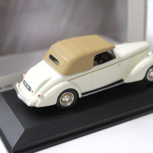 1:43 Norev Hotchkiss Languedoc 1949 Cabriolet with TOP white