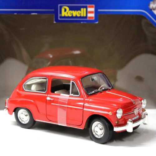 1:18 Revell Fiat 600 D red