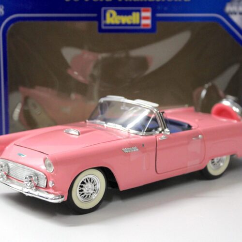 1:18 Revell Ford Thunderbird Convertible pink 1956