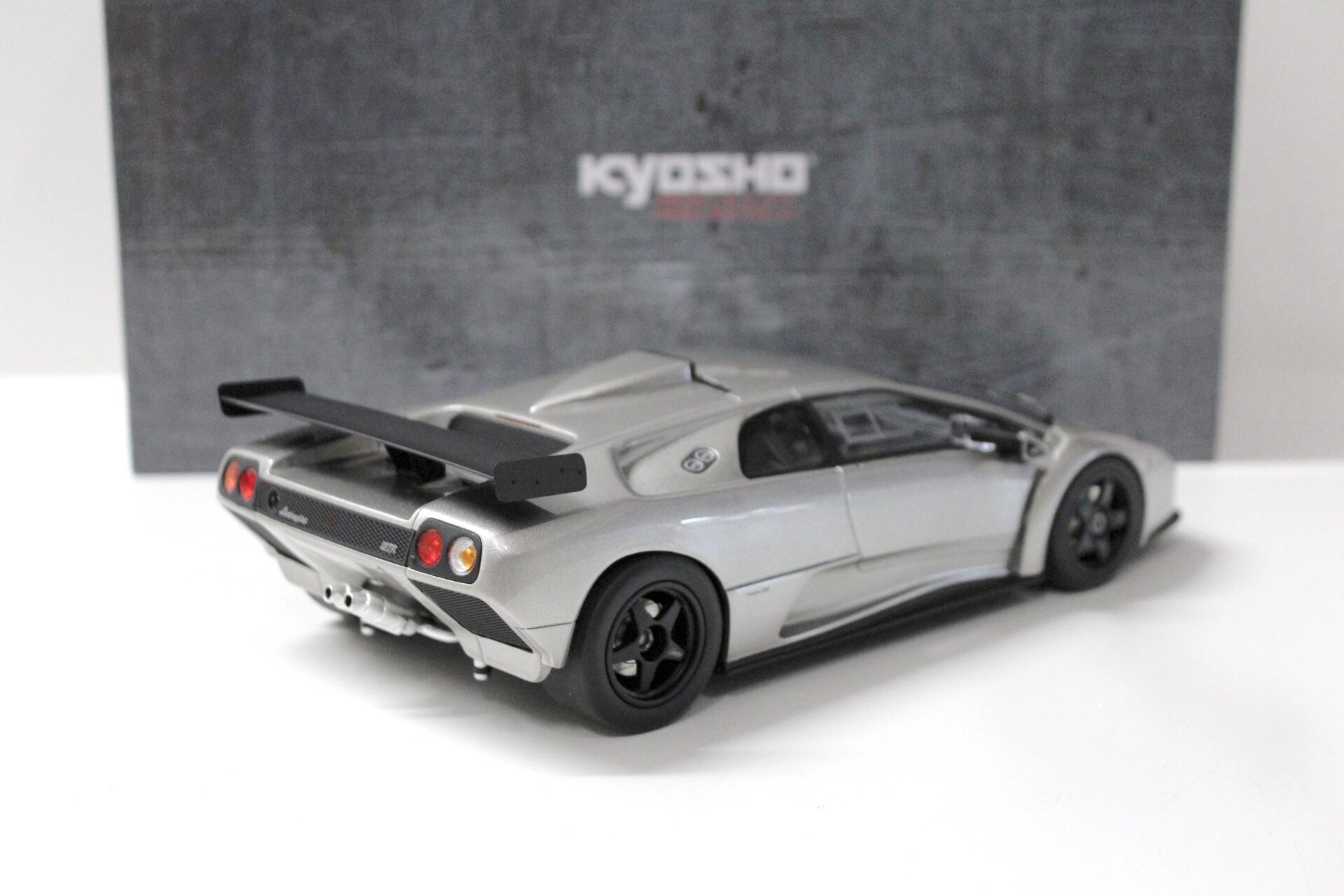 1:18 Kyosho Lamborghini Diablo GTR silver grey metallic
