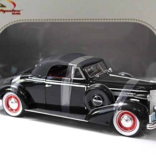 1:18 Signature Models 1938 Buick Century Convertible black