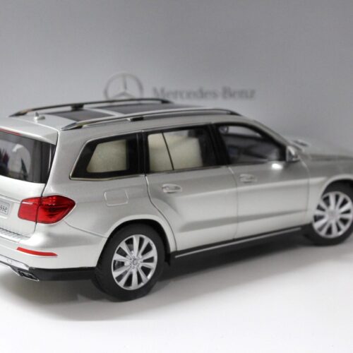 1:18 Norev Mercedes GL-Klasse 2012 iridium silver metallic DEALER VERSION