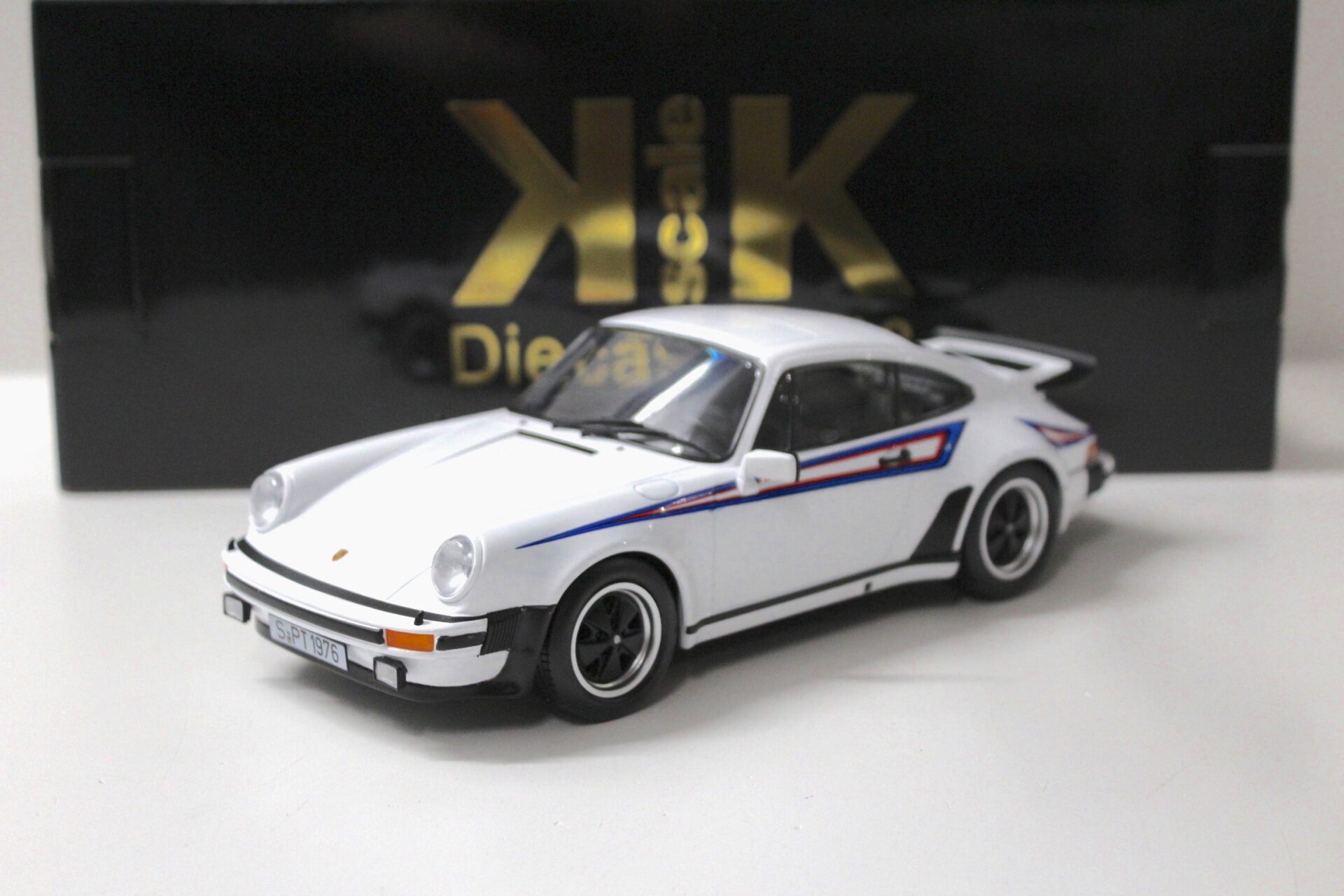 1:18 KK-Scale Porsche 911 (930) Turbo 3.0 Coupe Martini white 1976