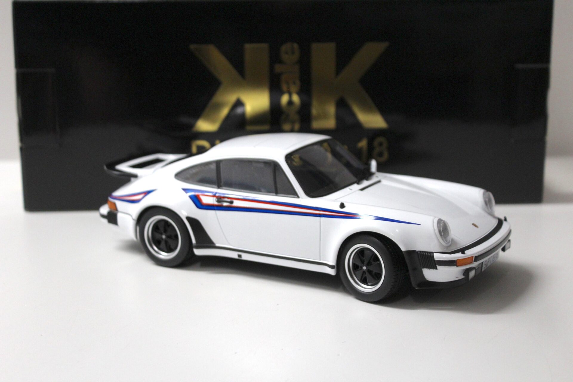 1:18 KK-Scale Porsche 911 (930) Turbo 3.0 Coupe Martini white 1976