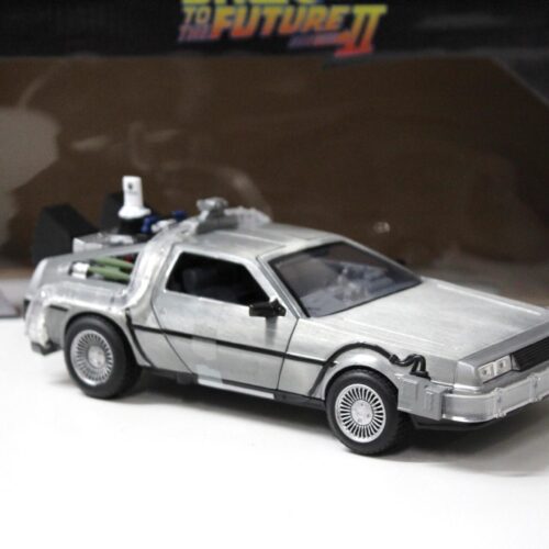 1:24 Jada Toys Delorean DMC-12 Time Machine Back to The Future II