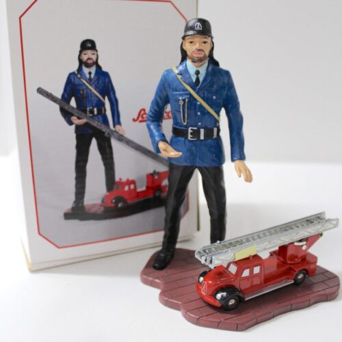 Original Schuco Piccolo Figur Feuerwehrmann mit Magirus Feuerwehr