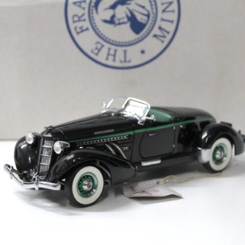 1:24 Franklin Mint Auburn Boattail 851 Speedster 1935 green