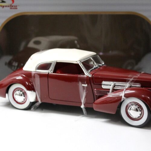 1:18 Signature Models 1937 Cord 812 Supercharged red/ white Top