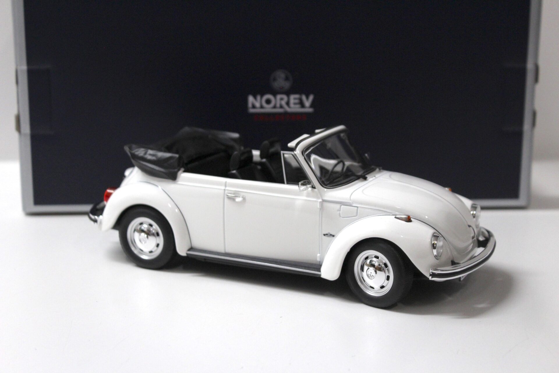 1:18 Norev VW Käfer 1303 Cabriolet 1972 white