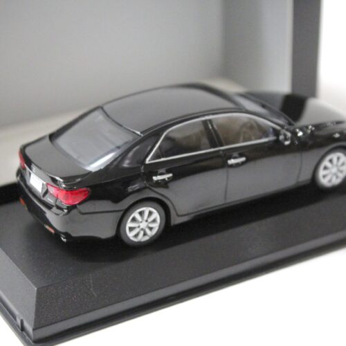 1:43 Kyosho Toyota MARK X 250G (Early) "F Package" Limousine black