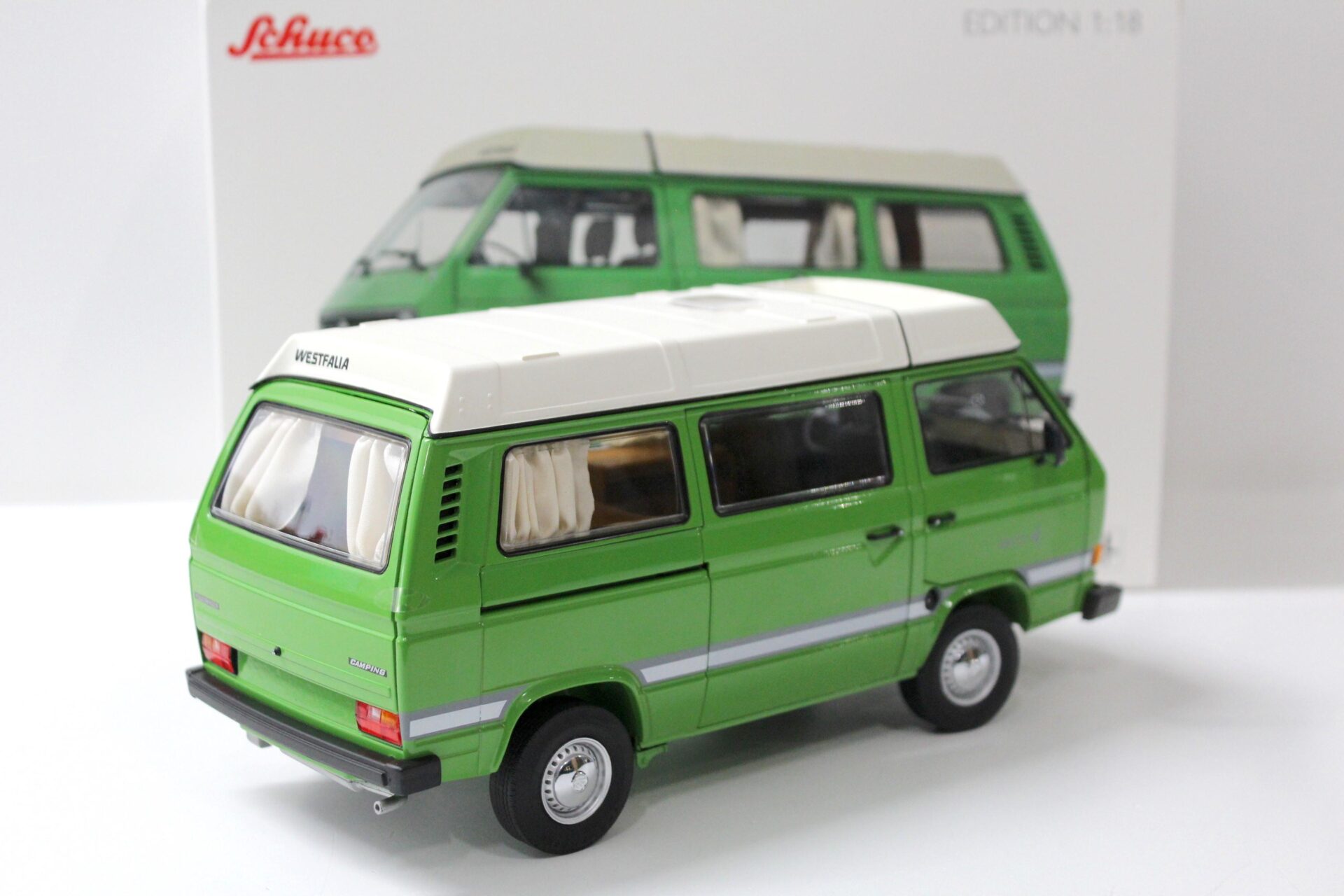 1:18 Schuco VW T3a T3 "JOKER" Campingbus Camper mit Faltdach Westfalia green