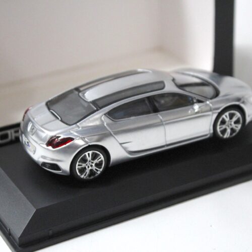 1:43 Norev Peugeot RC Hybrid 4 Concept Car silver - Image 2