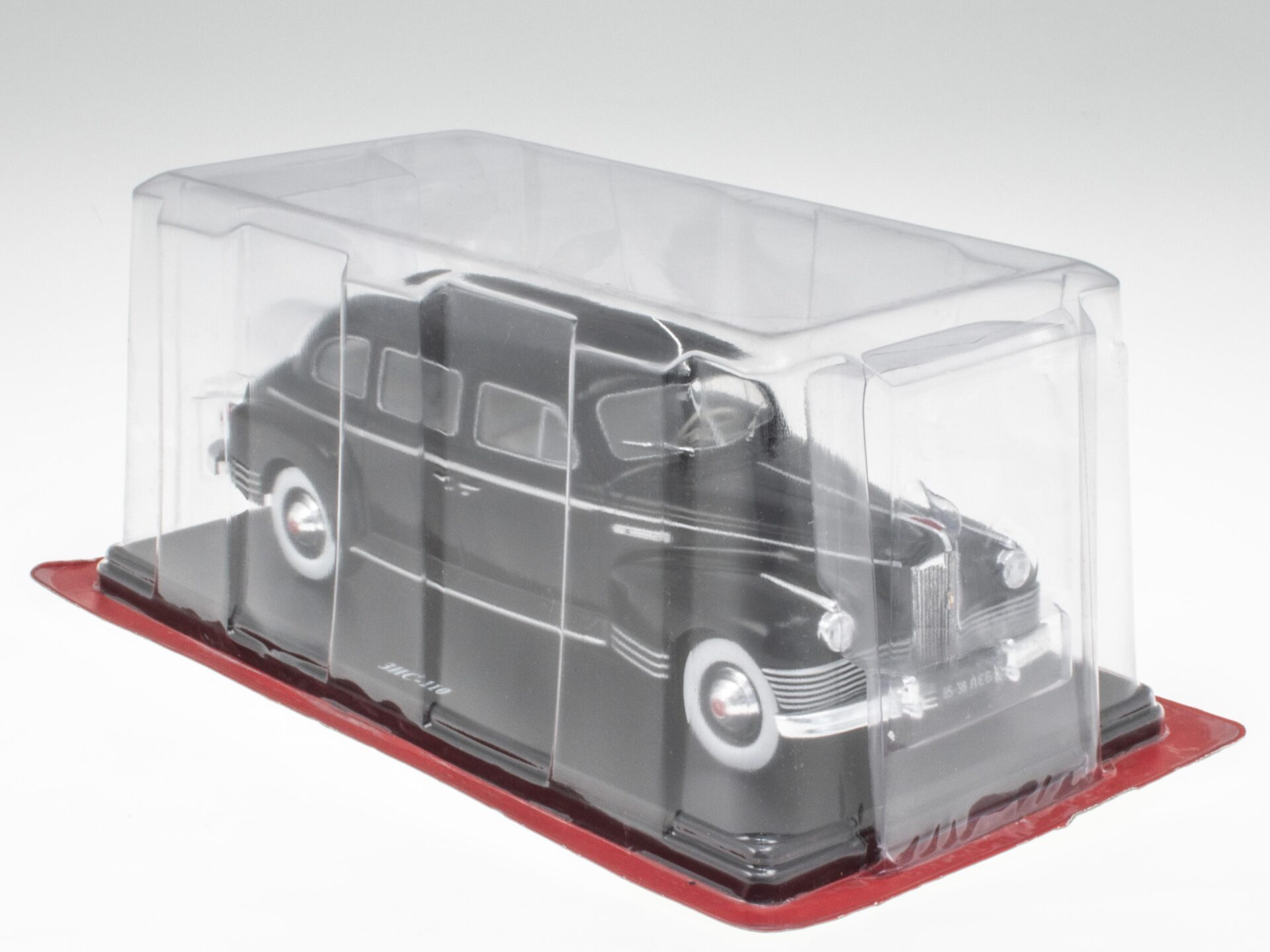 1:24 Hachette East Legendary ZIS-110 Sedanette 1945 black