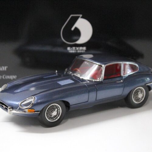 1:18 Kyosho Jaguar E-Type Coupe RHD Dark blue metallic - Diecast/ openings