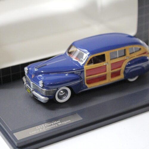 1:43 Matrix 1942 Chrysler Town & Country Wagon blue/ wood