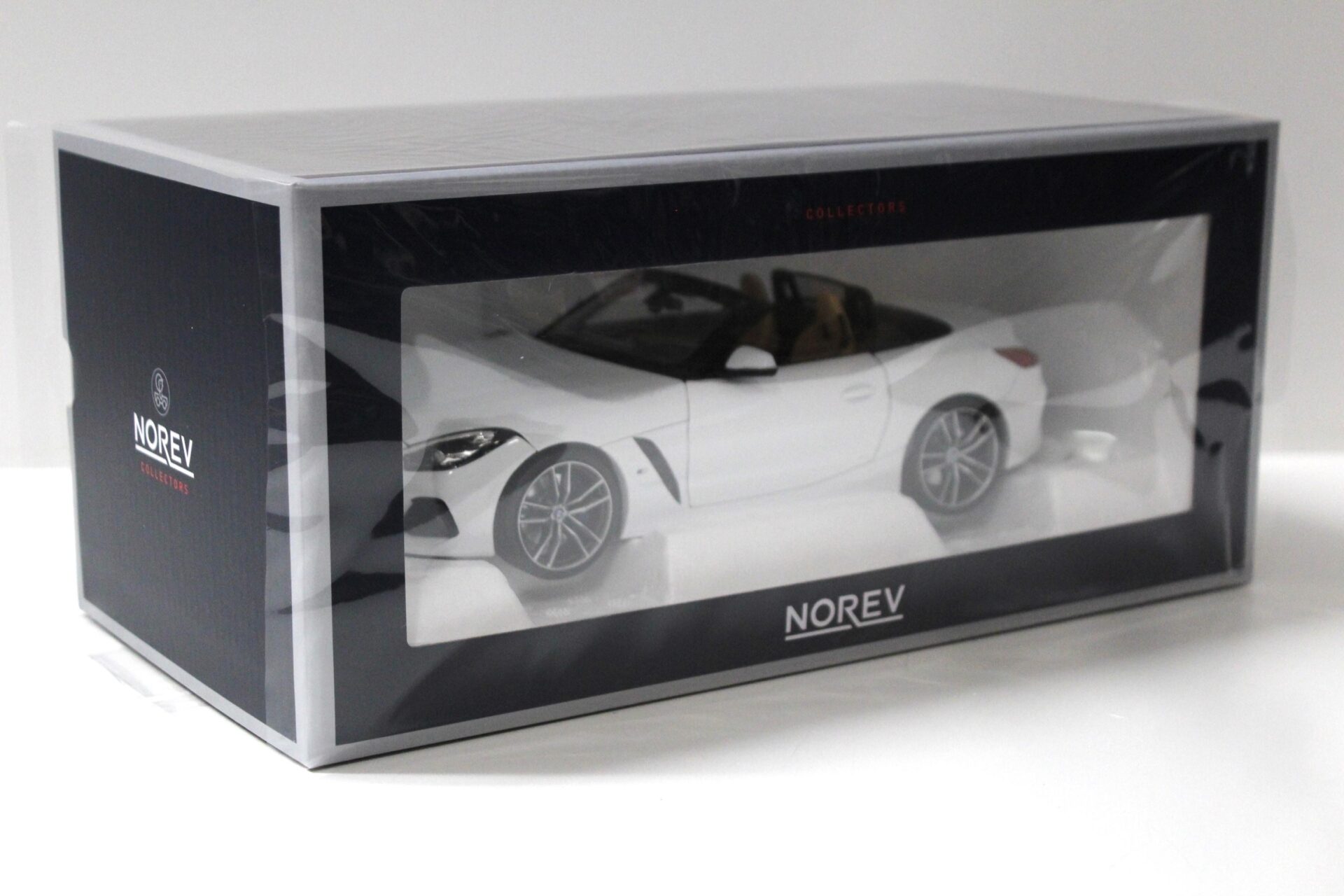1:18 Norev BMW Z4 Roadster G29 M40i white 2018