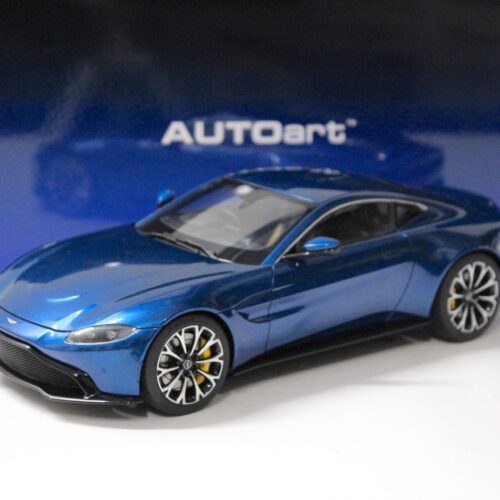 1:18 AUTOart Aston Martin Vantage 2019 Zaffre blue