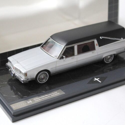 1:43 Matrix Oldsmobile Ninety Eight Eureka Regent Landaulet Hearse silver