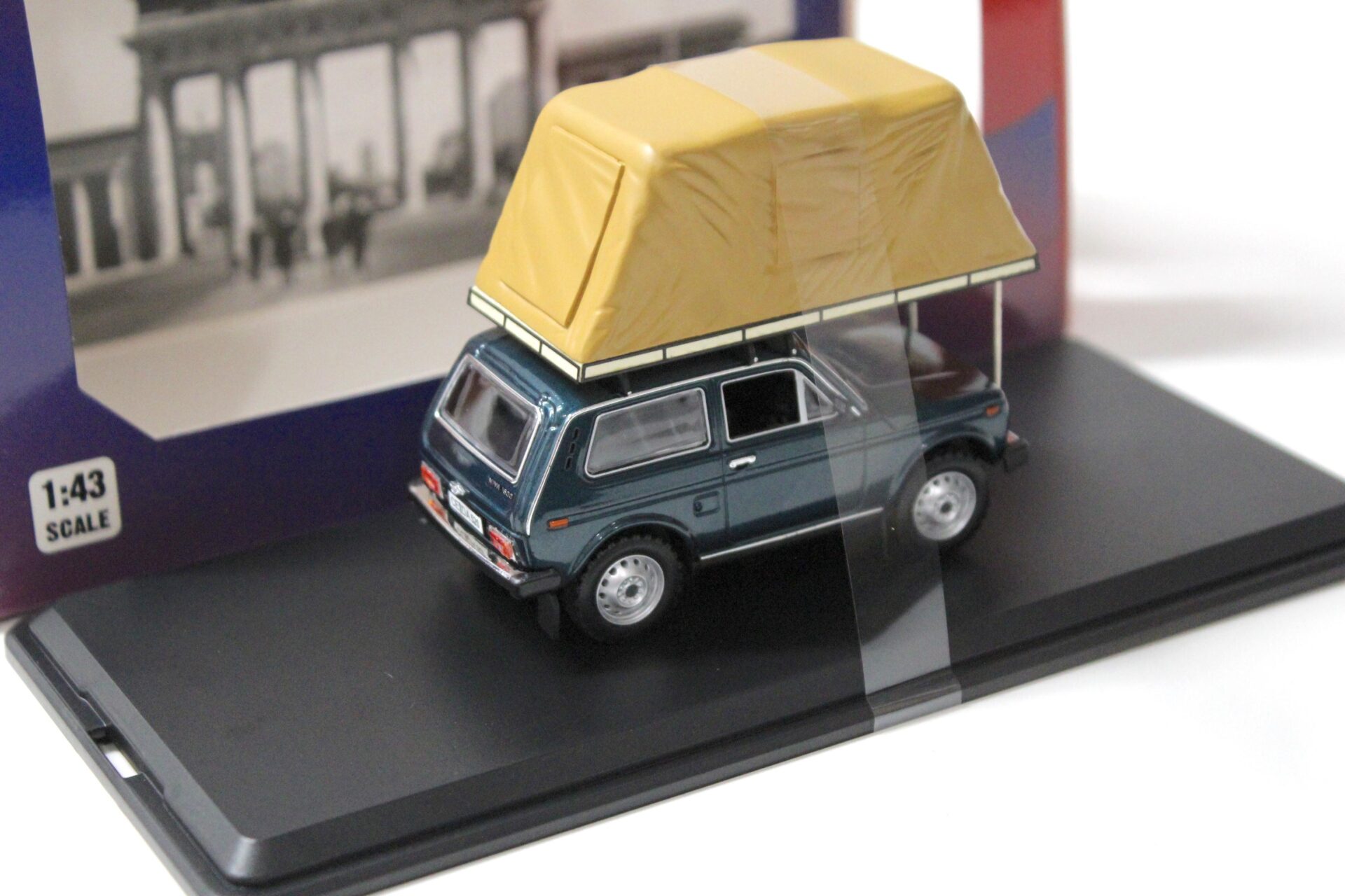 1:43 IST Models Lada Niva 1981 with Roof Tent Camping green