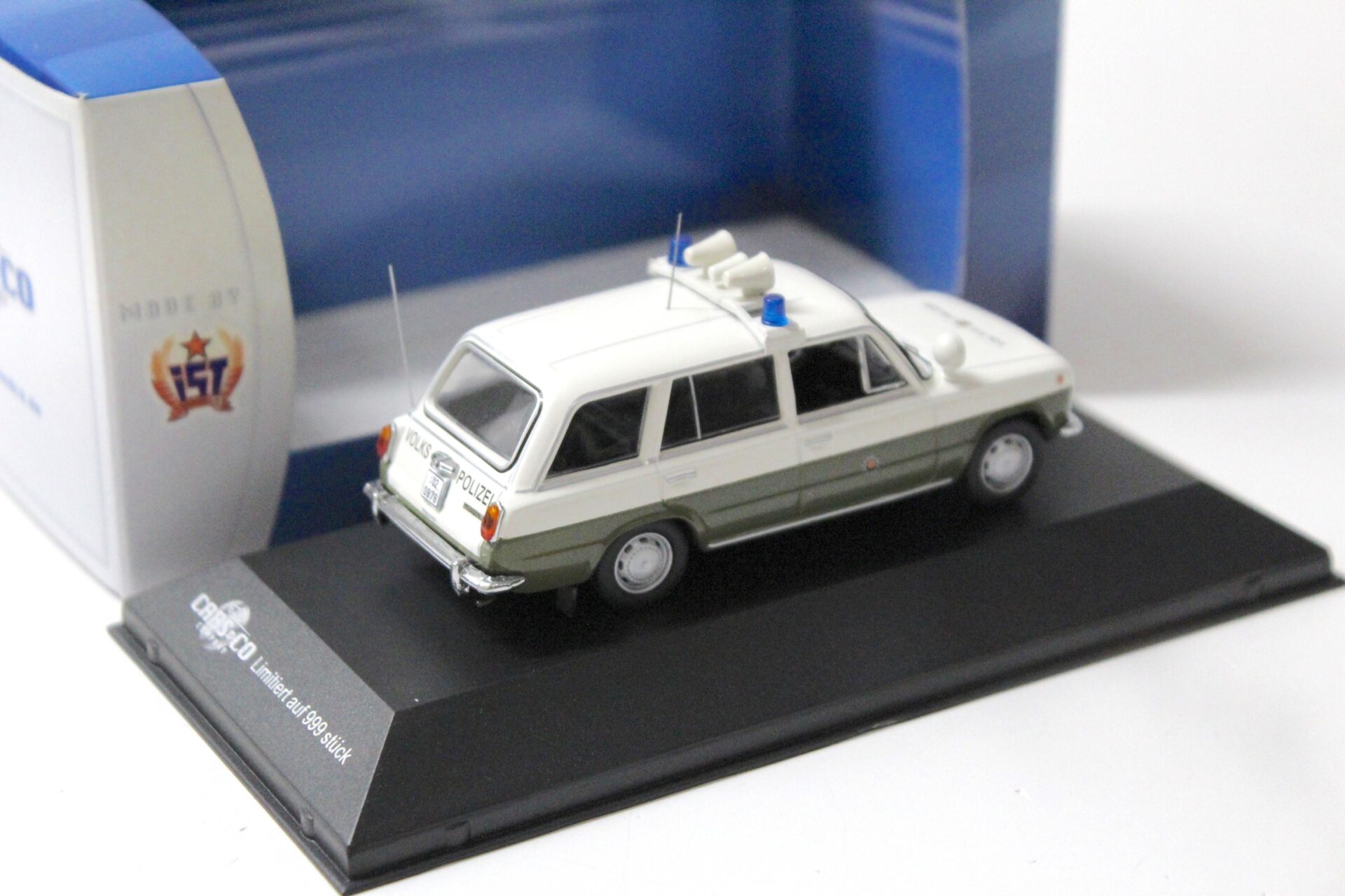 1:43 Cars&Co IST Lada 1200 (2102) Kombi Volkspolizei VP green/ white