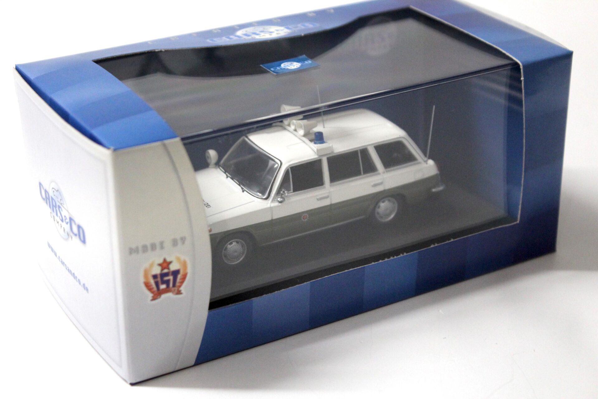 1:43 Cars&Co IST Lada 1200 (2102) Kombi Volkspolizei VP green/ white