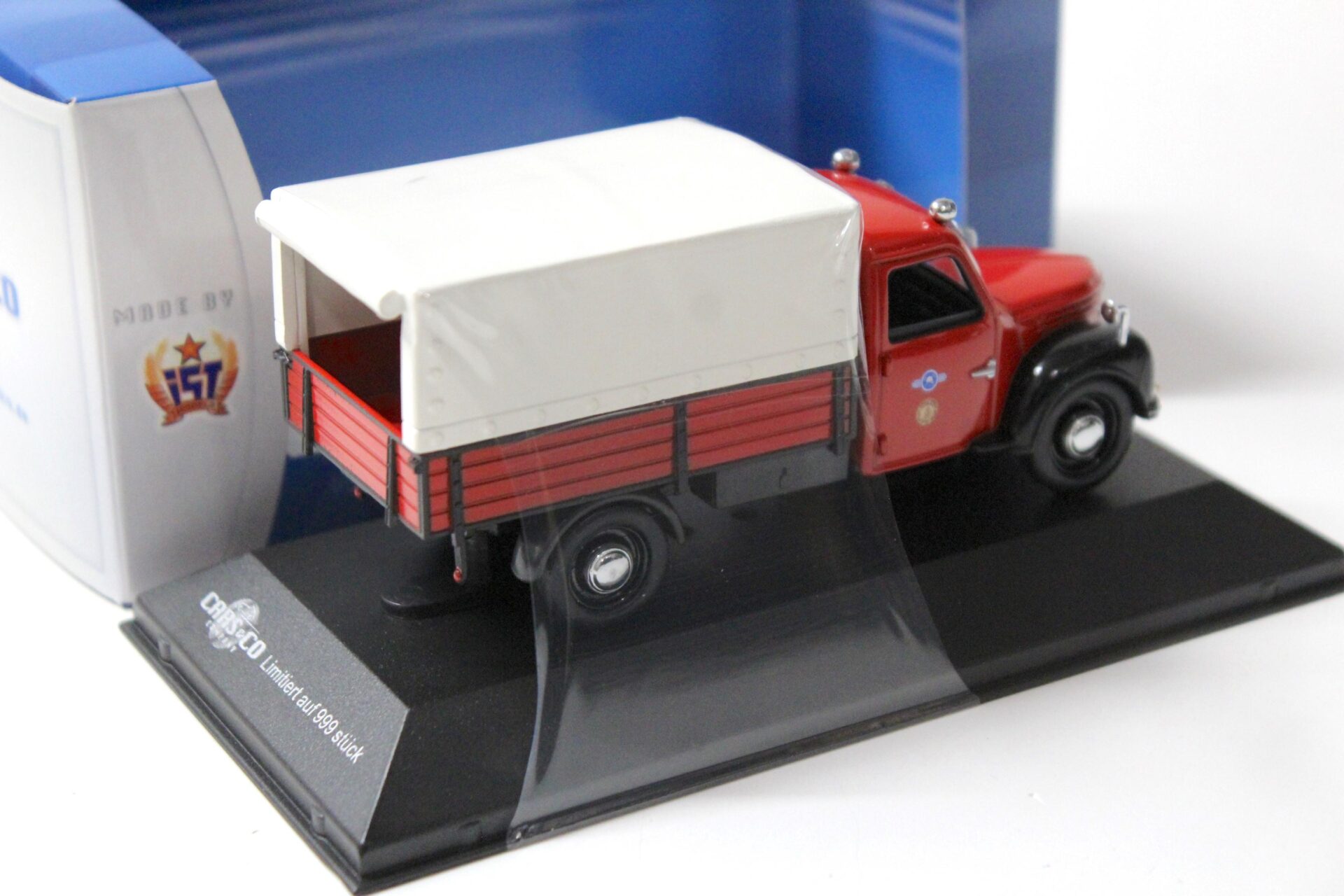 1:43 Cars&Co IST FRAMO V901 Plane/ Pritsche Feuerwehr 1959 red