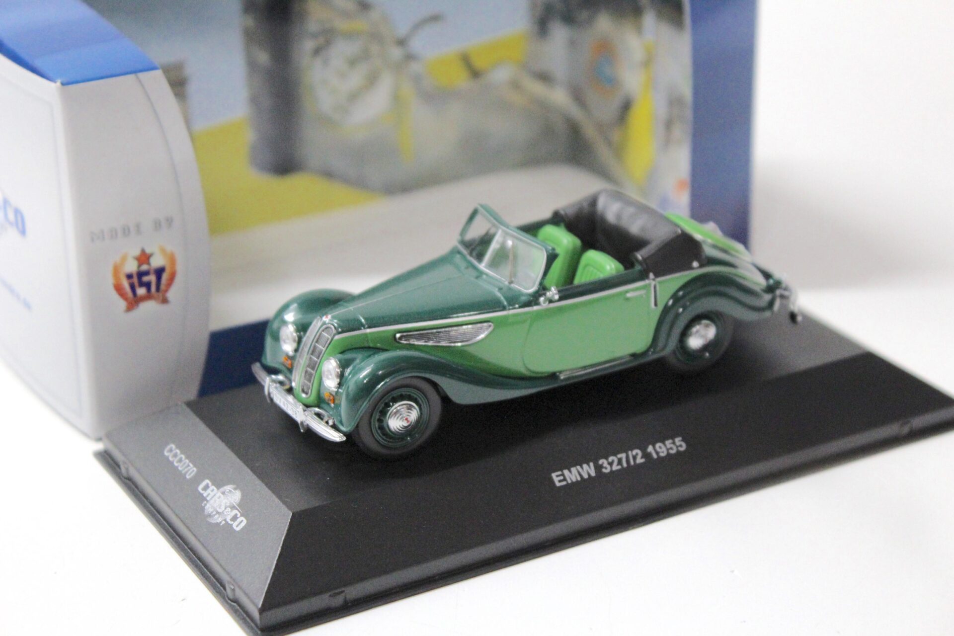 1:43 Cars&Co IST EMW 327/2 Roadster green 1955