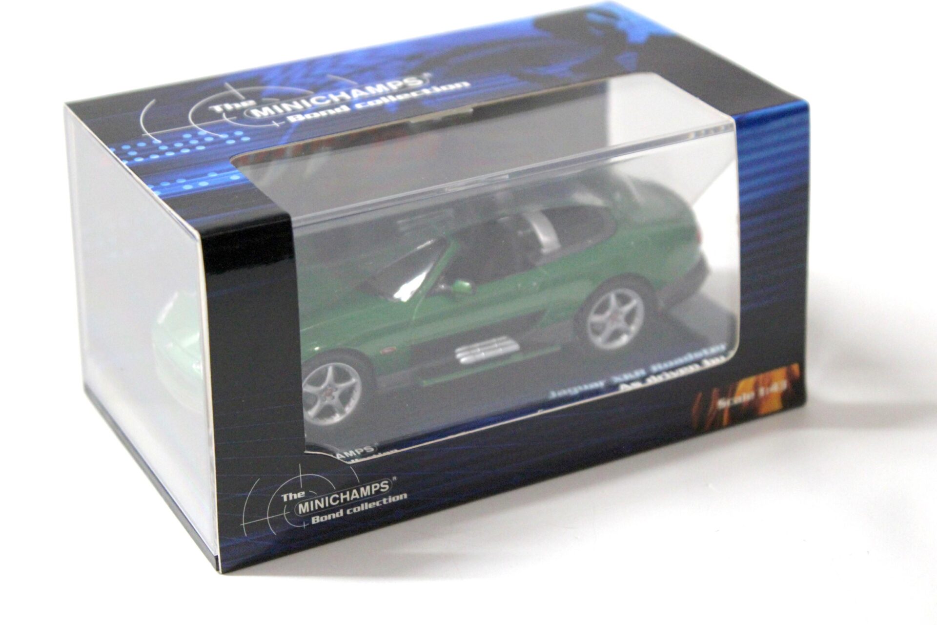 1:43 Minichamps Jaguar XKR Roadster James Bond Collection green