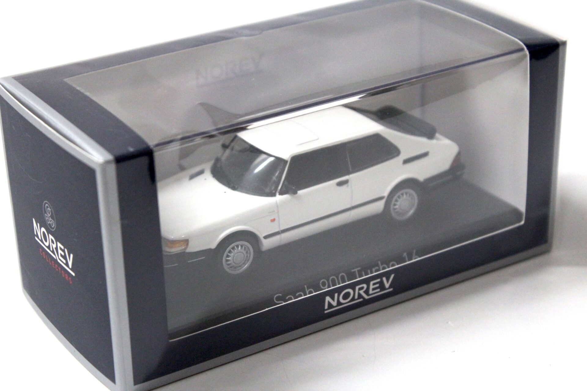 1:43 Norev Saab 900 Turbo 16 white 1991
