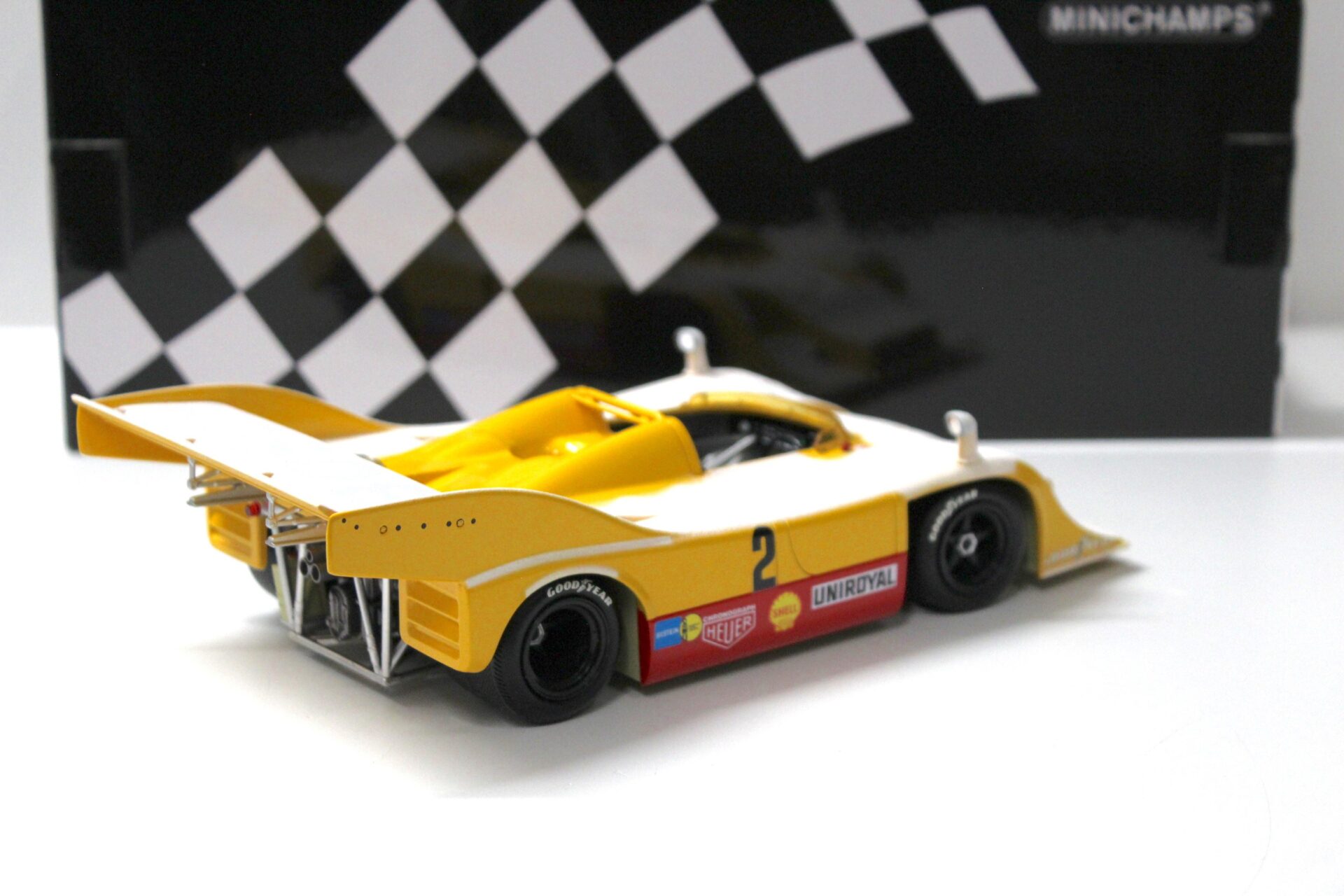 1:18 Minichamps Porsche 917/10 Willi Kauhsen Farewell in the Snow Nürburgring 1973