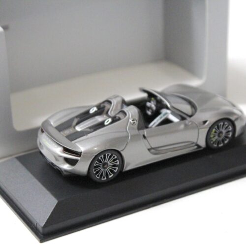 1:43 Minichamps Porsche 918 Spyder Production Car 2013 grey DEALER VERSION