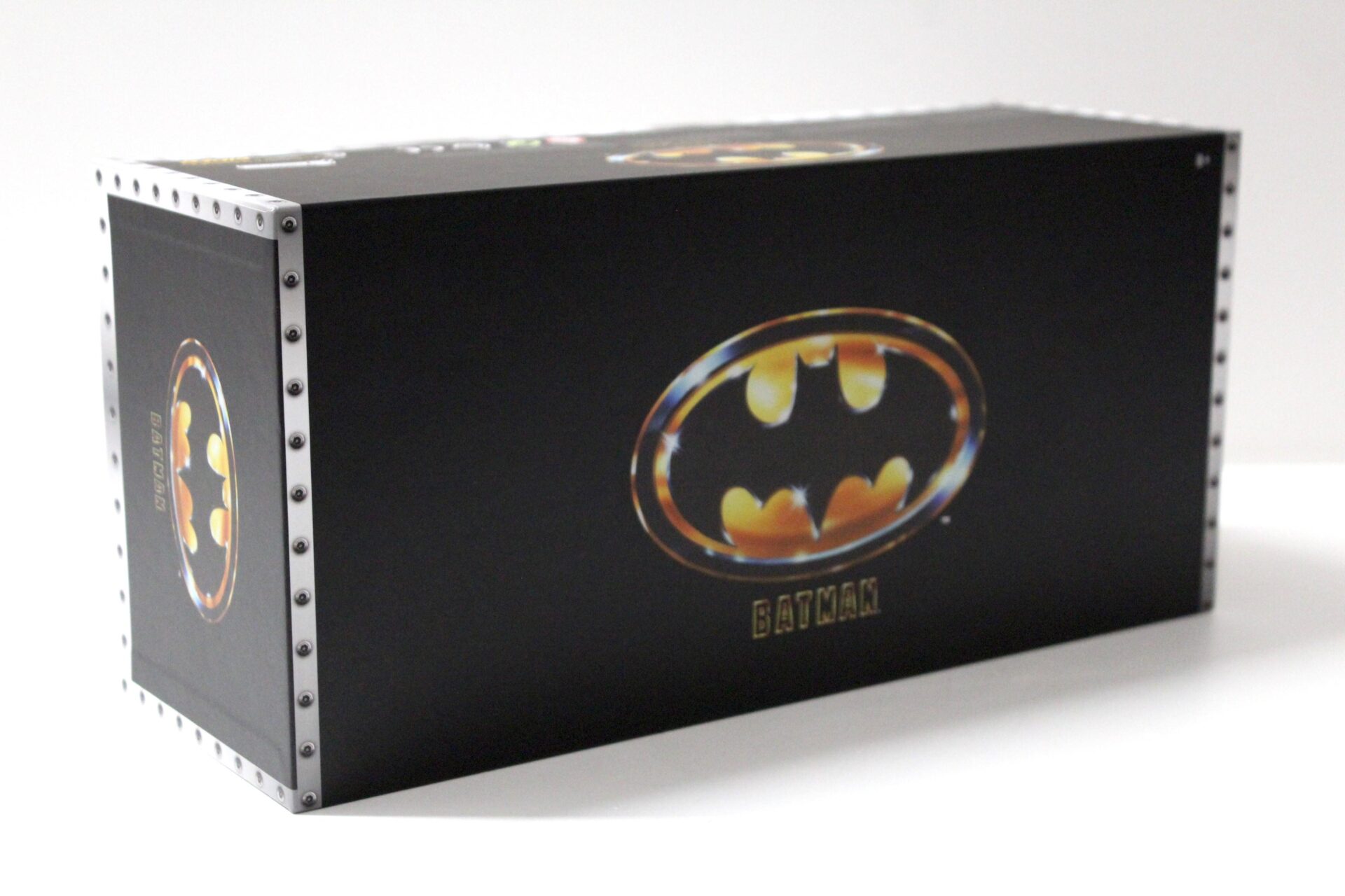 1:24 Jada Toys Batmobile 1989 Next Level Chrome + Figur - Limited 2000 pcs.