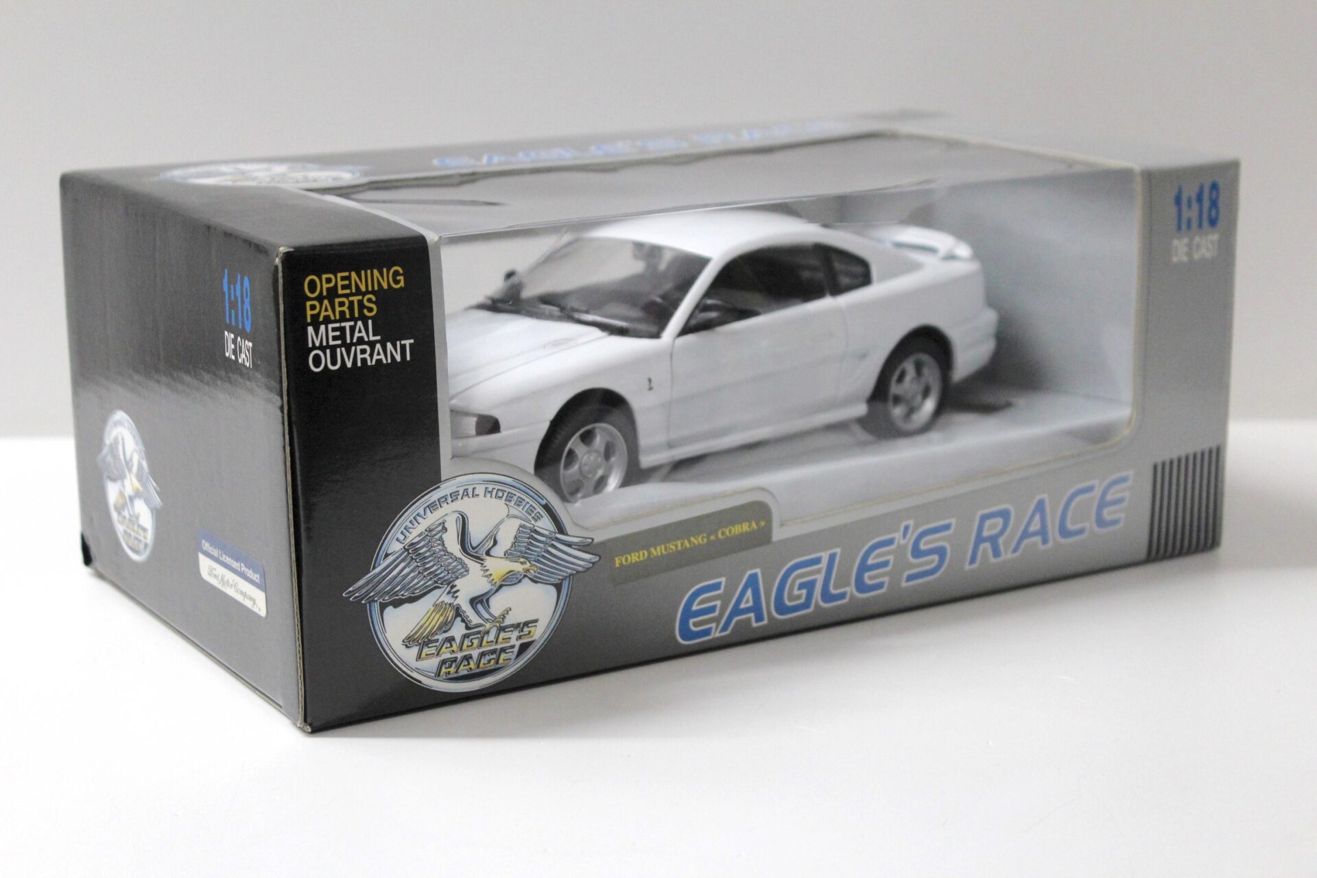 1:18 EAGLE Ford Mustang GT Coupe Cobra 1994 white