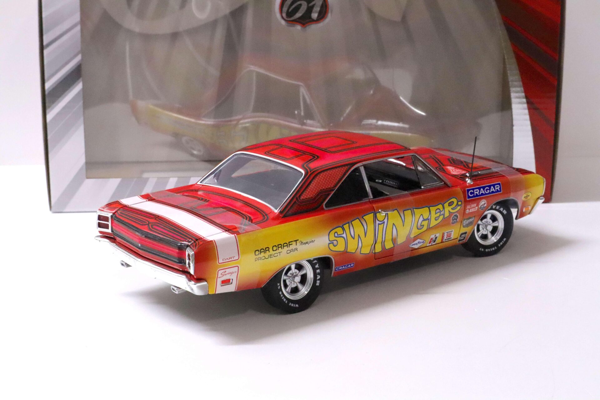 1:18 Highway61 Dodge Dart 340 Swinger Car Craft Project Car yellow/ pink 1969