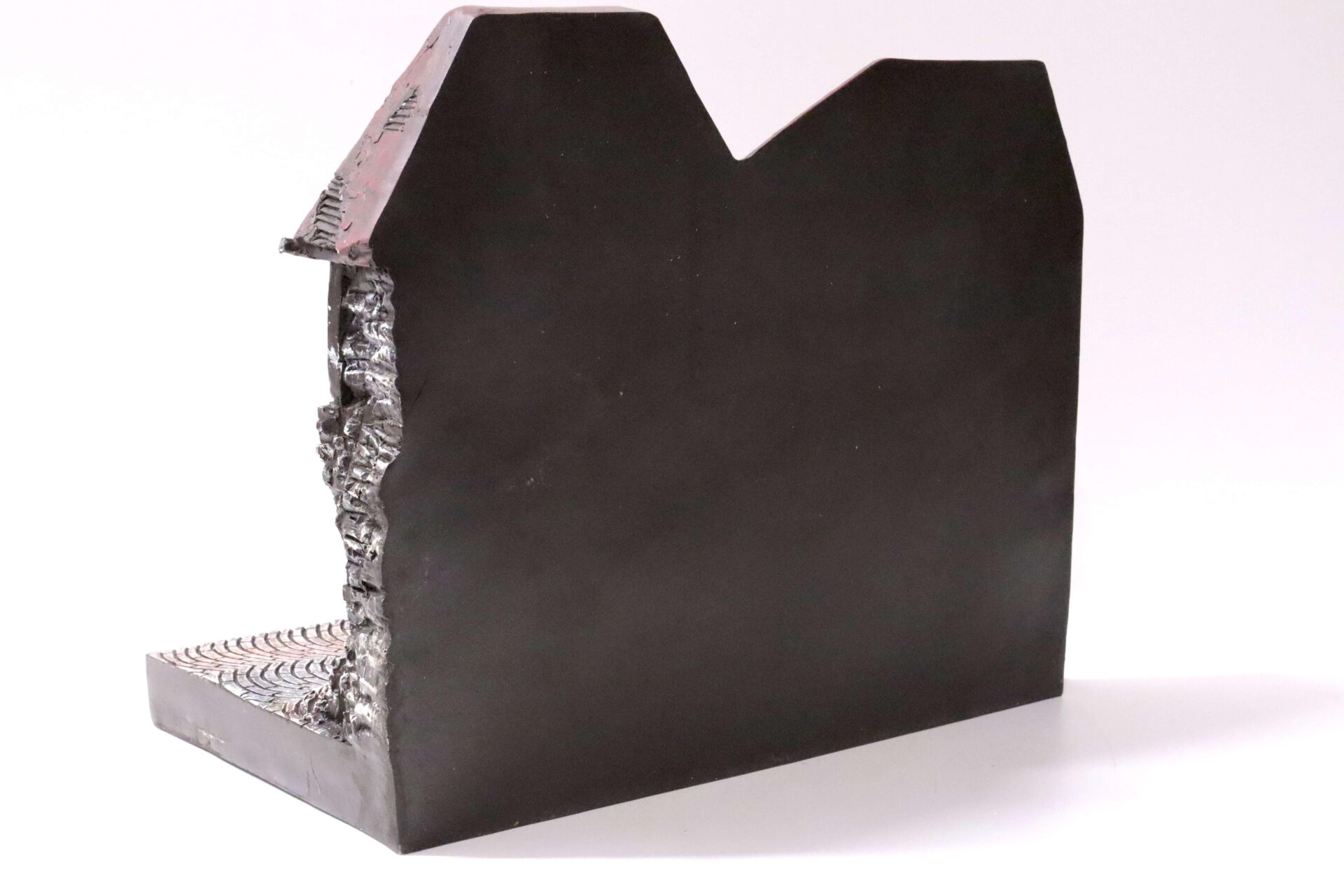 1:18 Auto World Resin Backdrop Diorama "War torn Building/ Beschädigtes Gebäude"