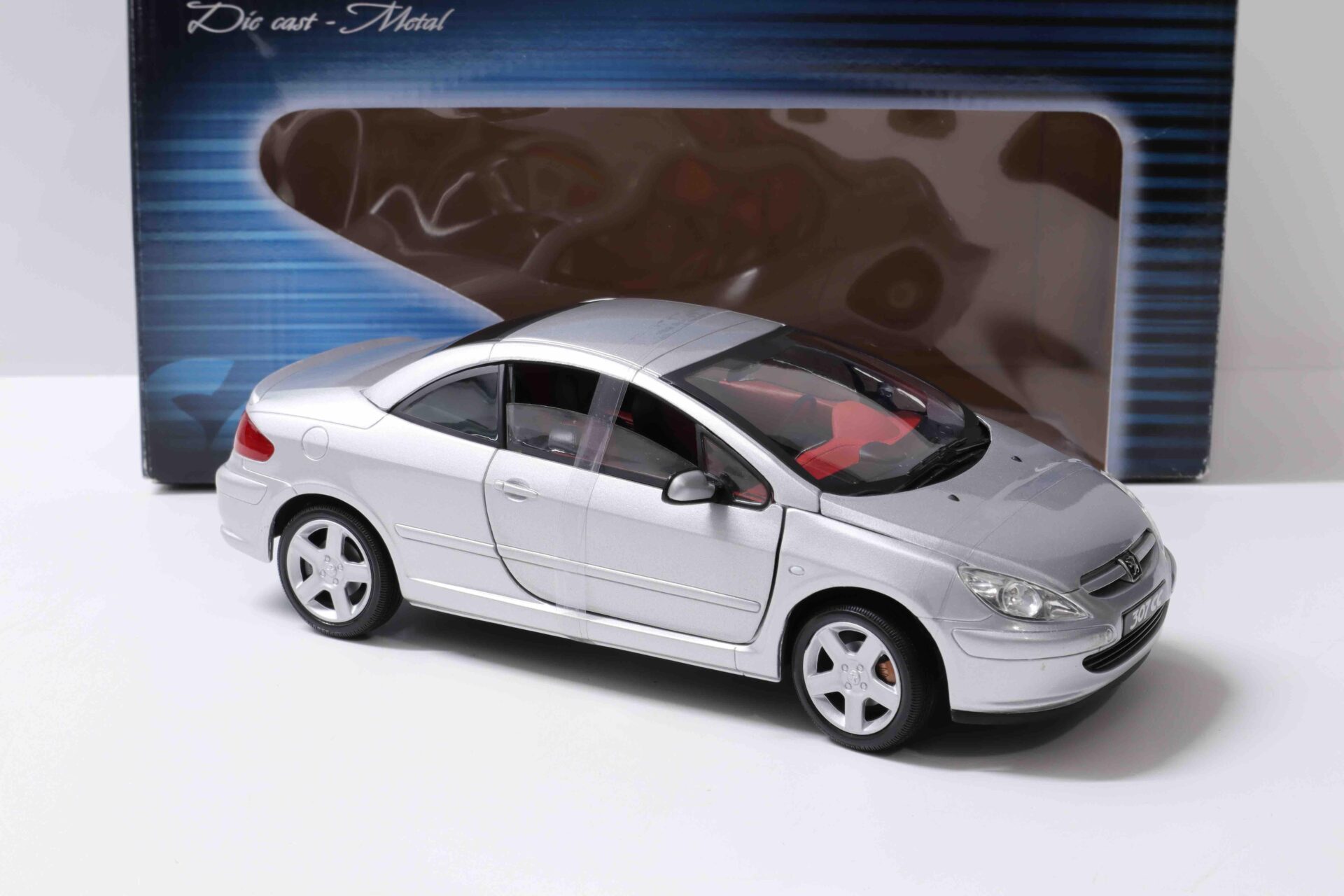 1:18 Solido Peugeot 307 CC Cabriolet closed Top silver