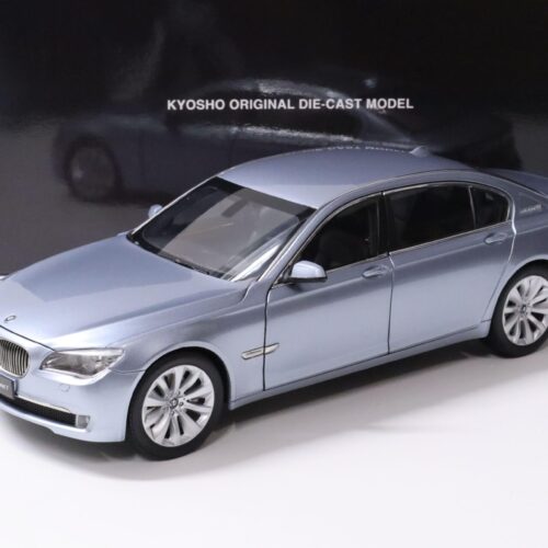 1:18 Kyosho BMW 7 Series F02 Active Hybrid 7 Blue Water metallic