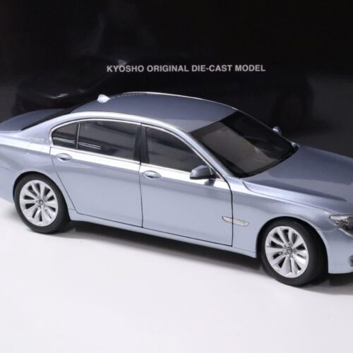 1:18 Kyosho BMW 7 Series F02 Active Hybrid 7 Blue Water metallic