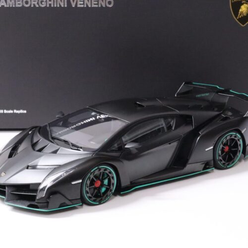 1:18 AUTOart Lamborghini Veneno 2013 matt black/ green