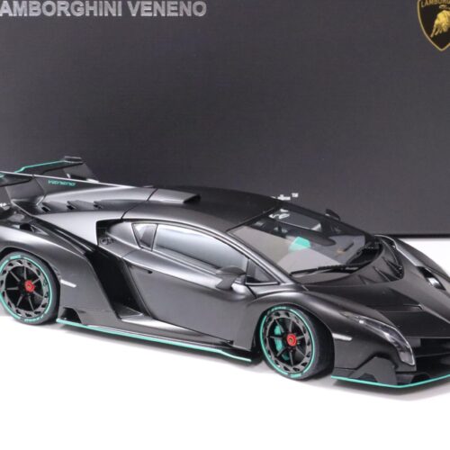 1:18 AUTOart Lamborghini Veneno 2013 matt black/ green