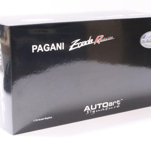 1:18 AUTOart Pagani Zonda Revolucion blue/ black carbon fiber