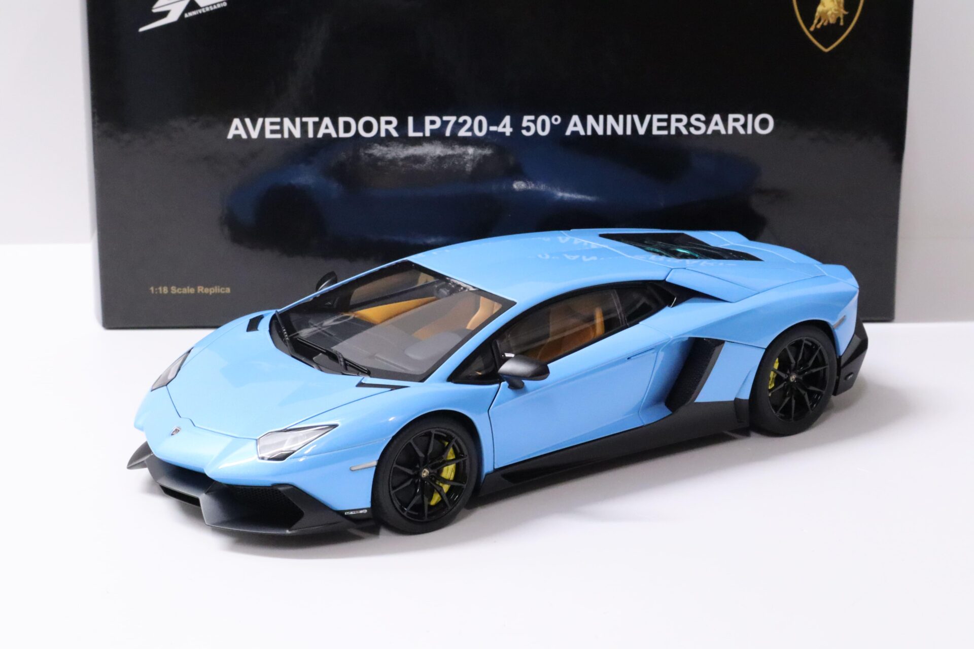 ID 58214 orig.jpg 1:18 AUTOart Lamborghini Aventador LP720-4 "50th Anniversary Edition" blue blu cepheus