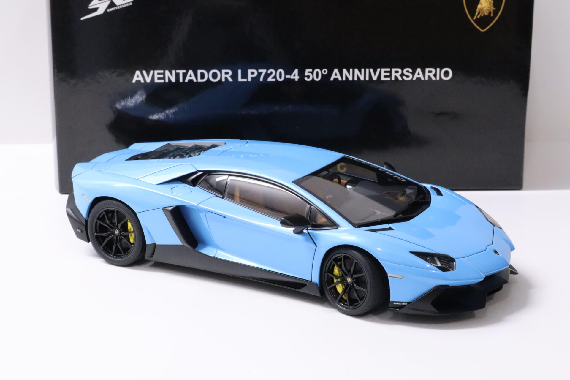 1:18 AUTOart Lamborghini Aventador LP720-4 "50th Anniversary Edition" blue blu cepheus