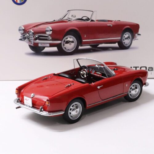 1:18 AUTOart Alfa Romeo Giulietta Spider with TOP red