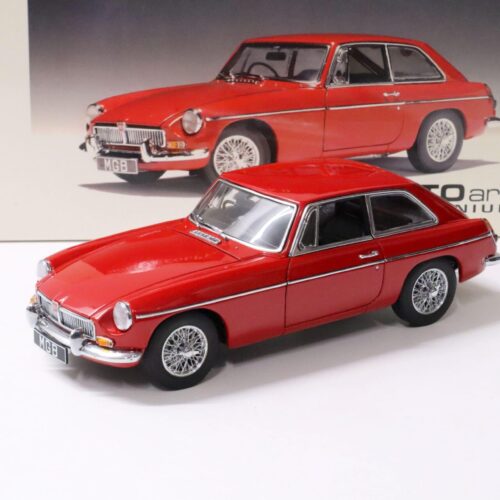 1:18 AUTOart MGB GT Coupe MKII 1969 red